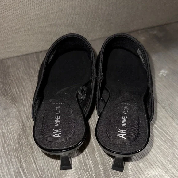 AK Anne Klein iFlex Black Knit Pointed Toe Heeled Mules Slip-Ons Size 7 - Picture 6 of 6
